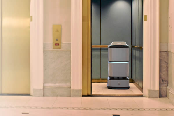Smart Hotel Robots